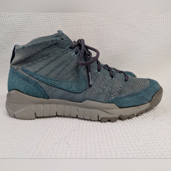 Nike Flyknit Chukka SP Night Factor - Picture 3 of 10